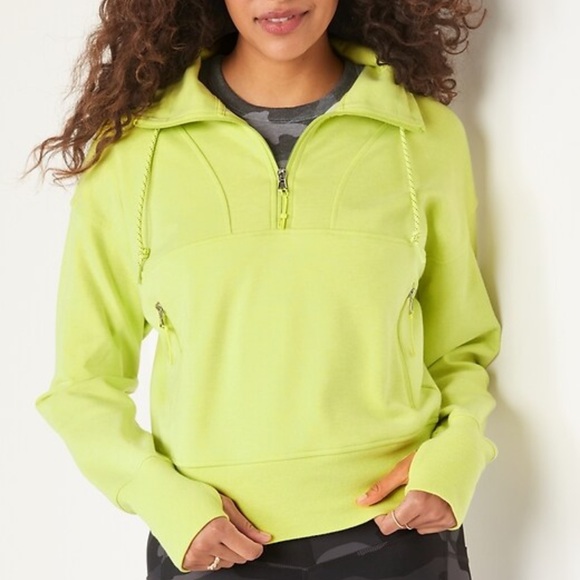 Old Navy  Lime Green Women's Dynamic Fleece Pullover Top - Picture 2 of 5